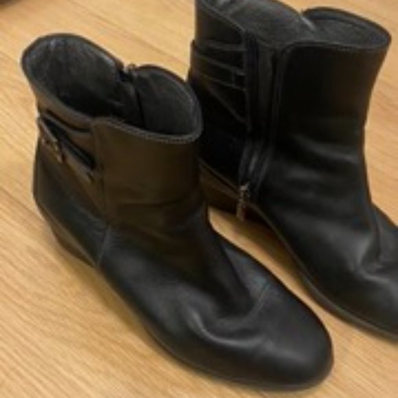 Black Ankle Boots - Picture 3 of 3